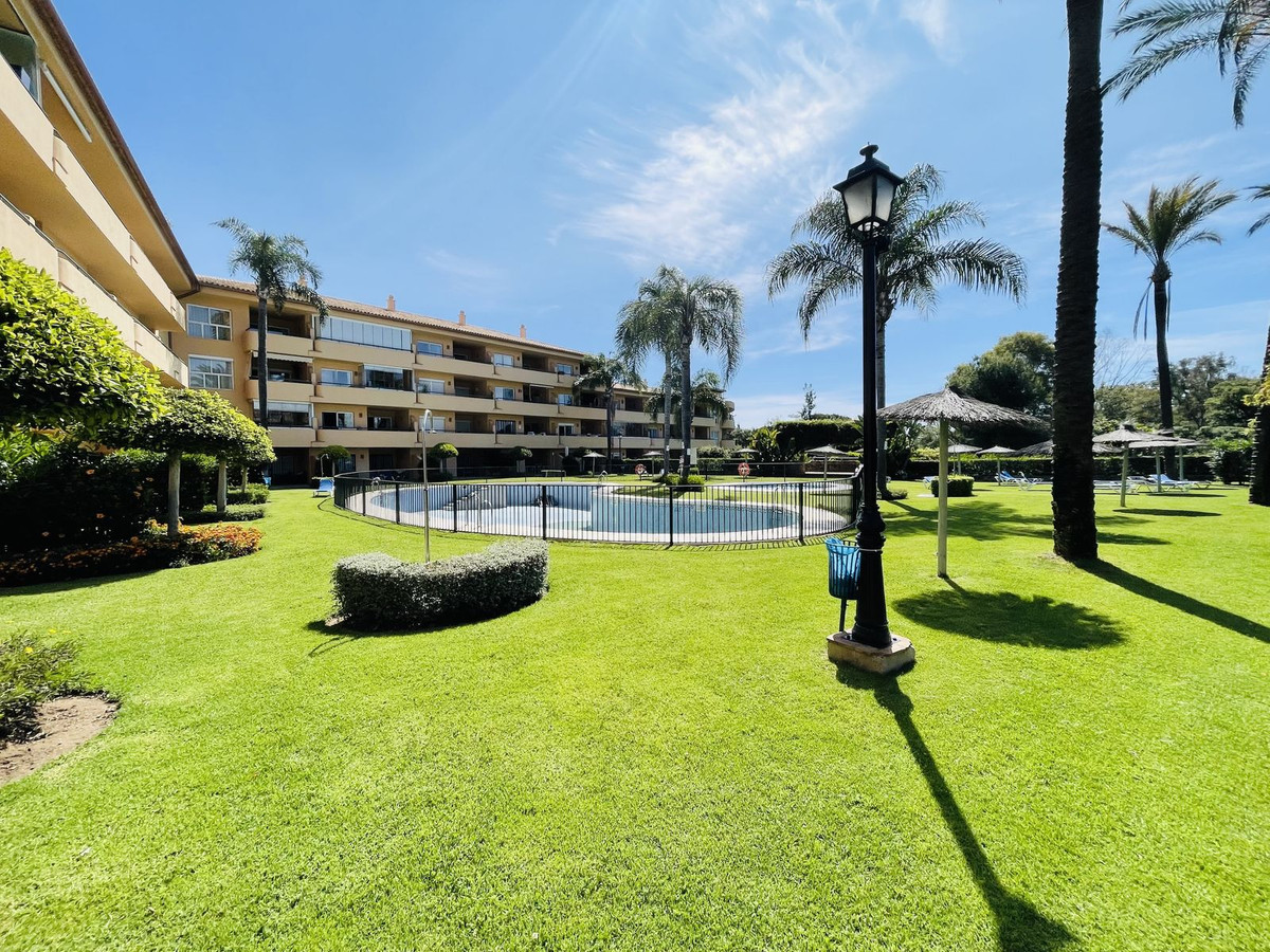 Tussenverdieping Appartement in Elviria-18