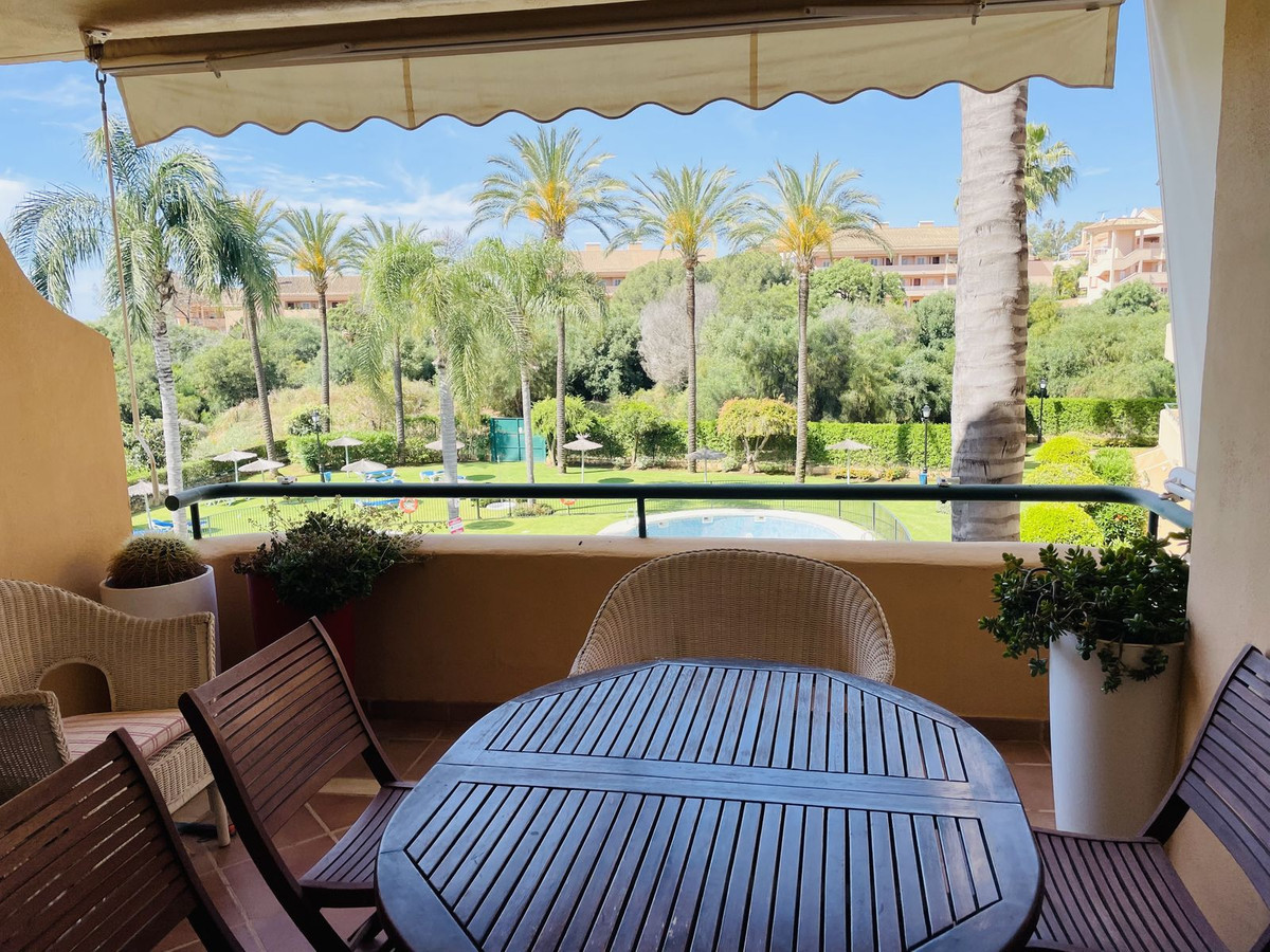 Tussenverdieping Appartement in Elviria-5