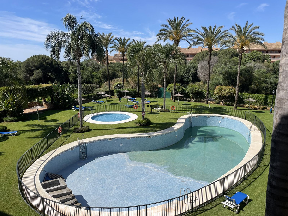 Tussenverdieping Appartement in Elviria-6
