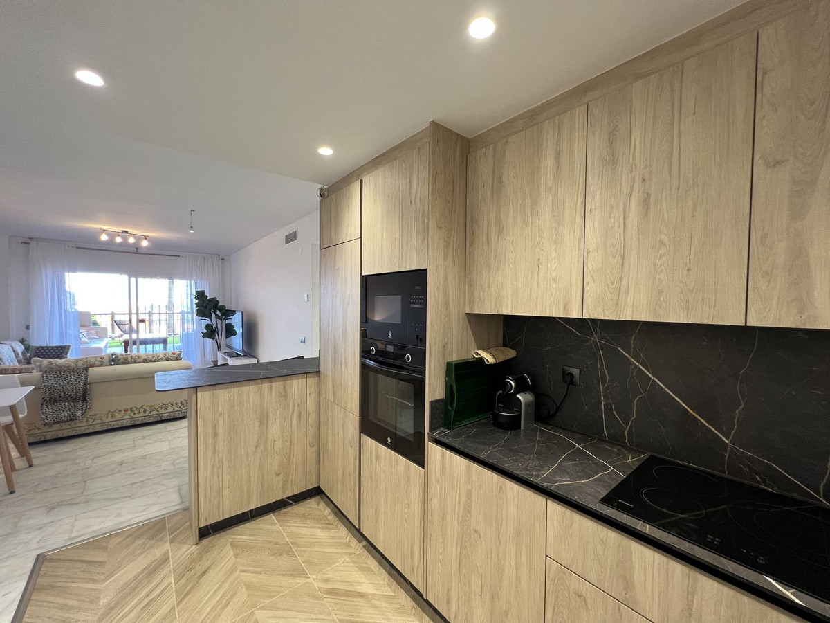 Begane grond appartement in Elviria-13