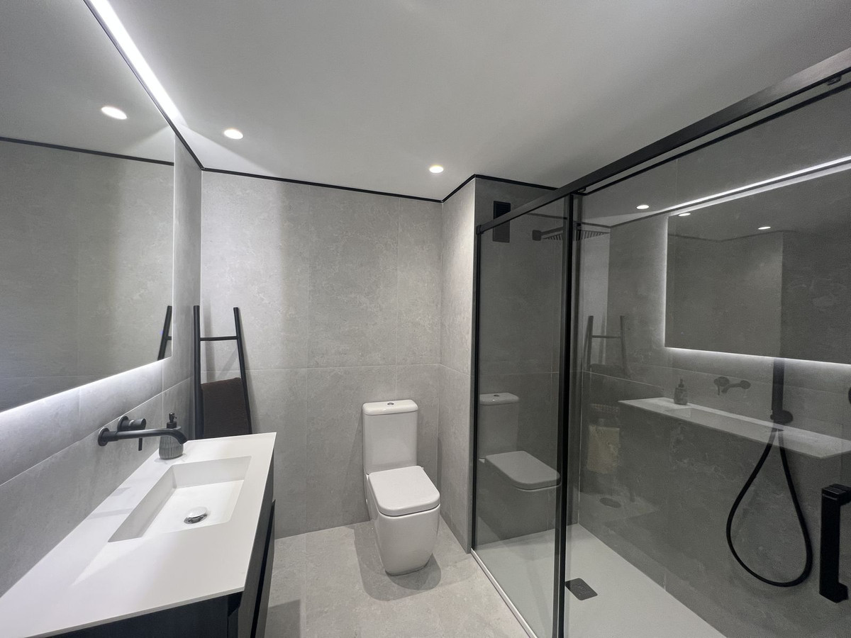 Begane grond appartement in Elviria-15