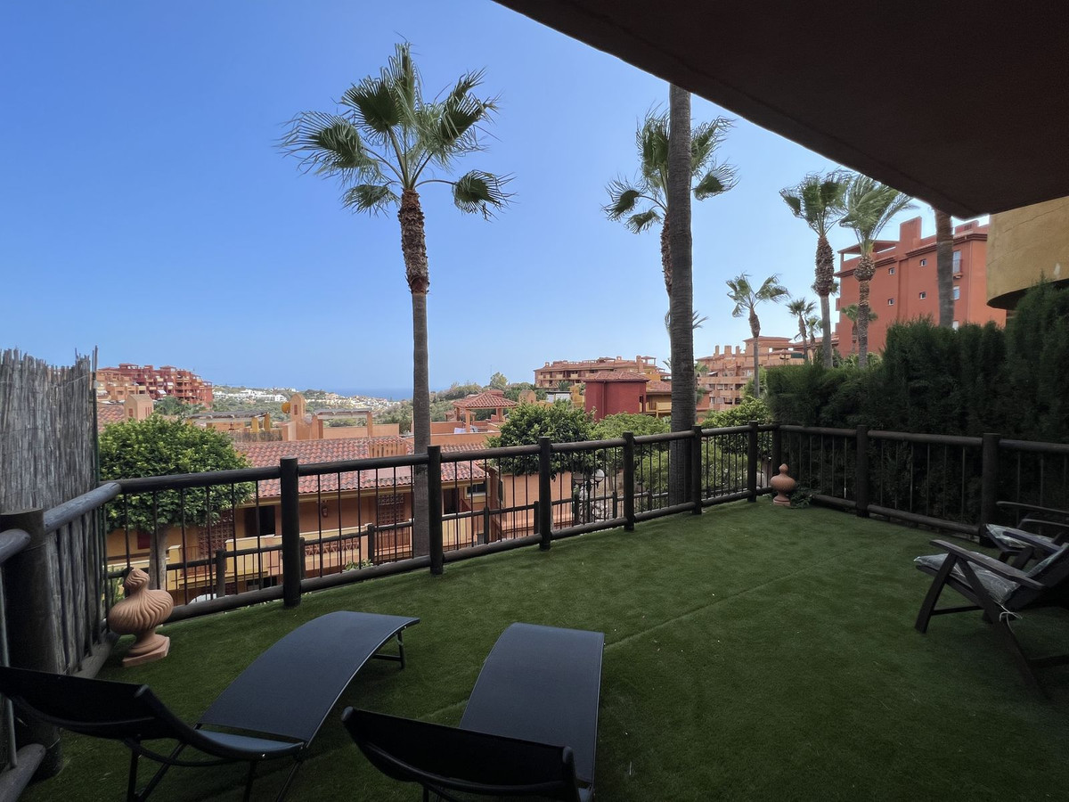 Begane grond appartement in Elviria-6