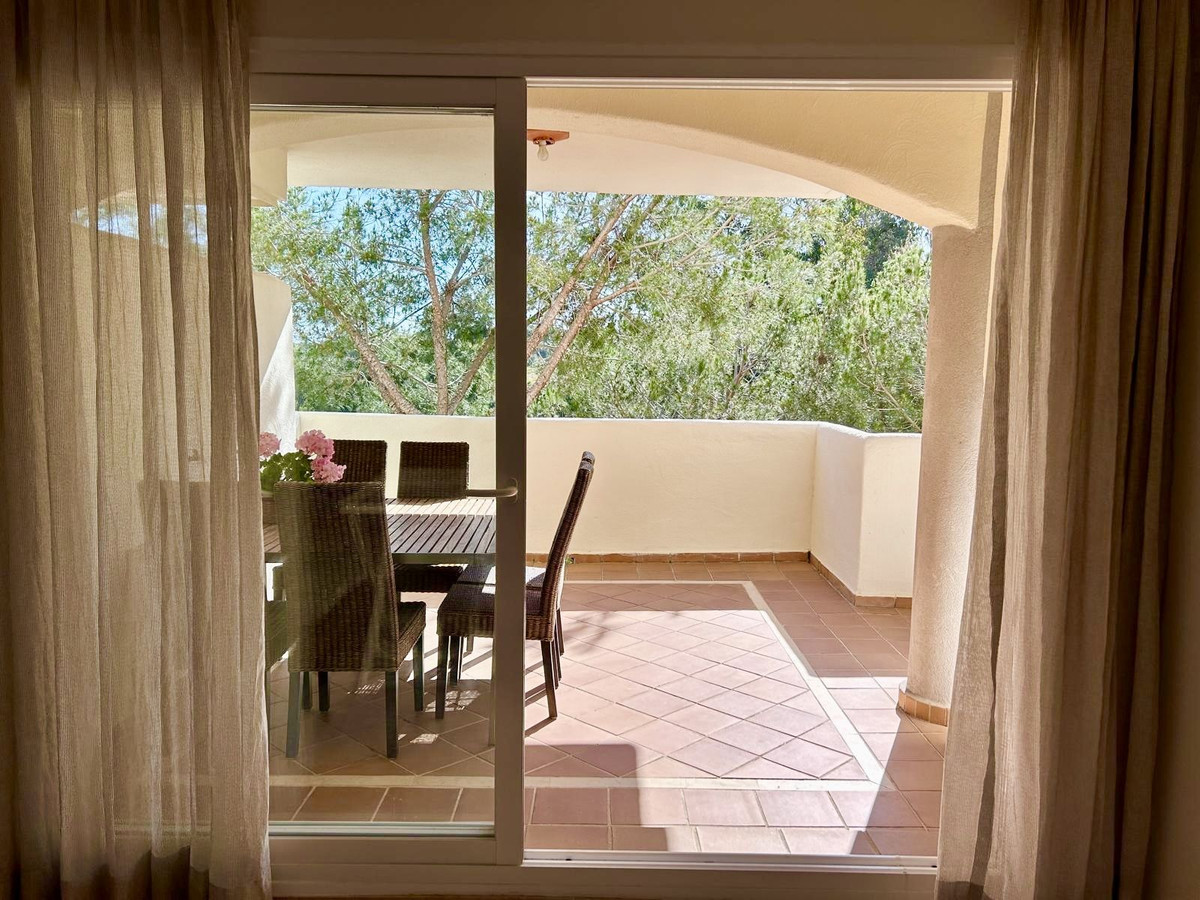 Tussenverdieping Appartement in Elviria-1