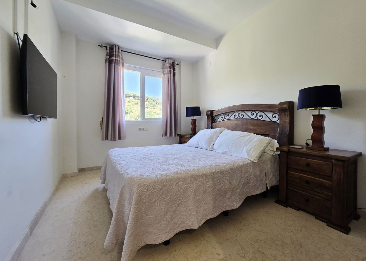 Bovenverdieping Appartement in Elviria-20