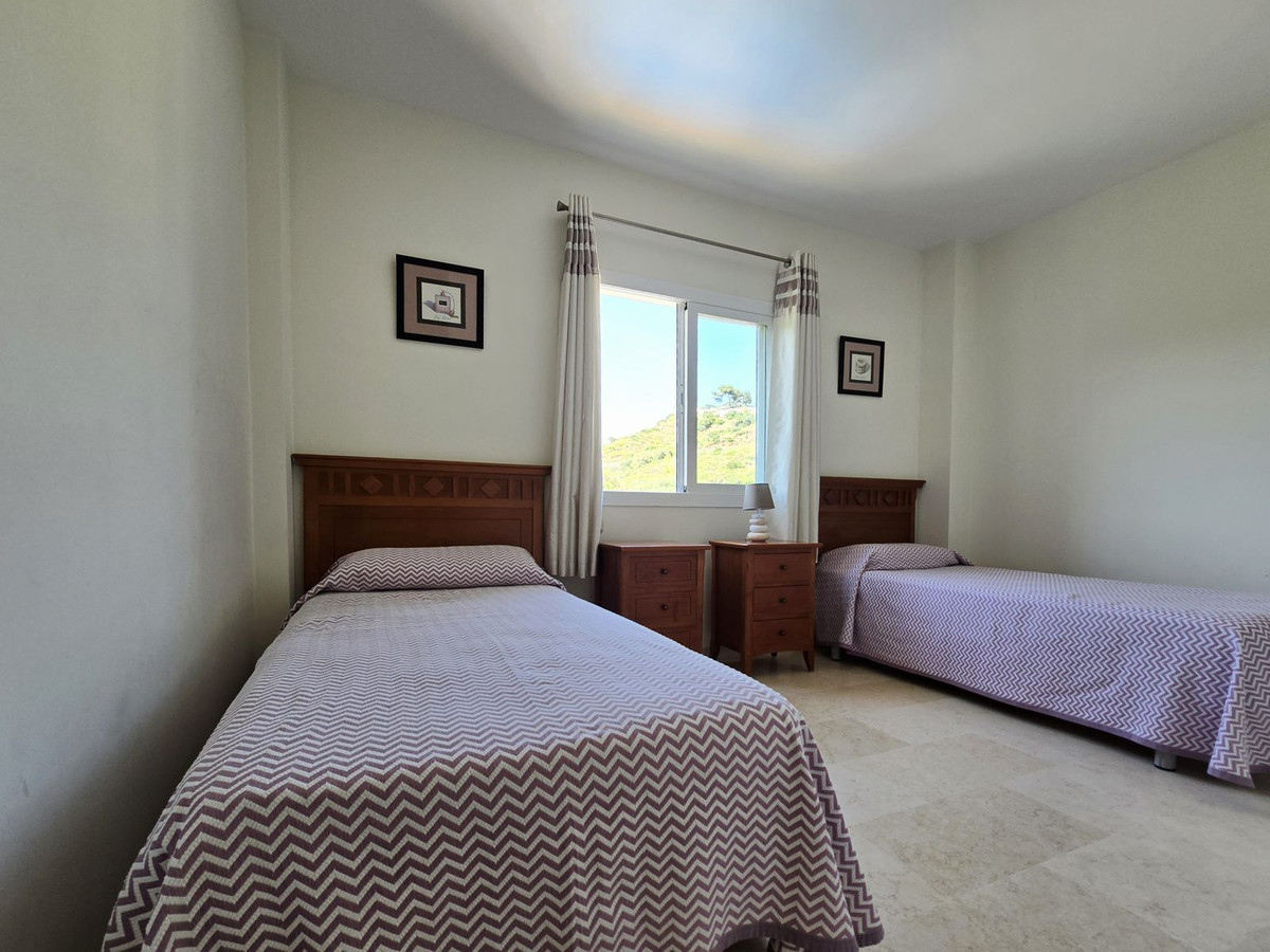 Bovenverdieping Appartement in Elviria-21