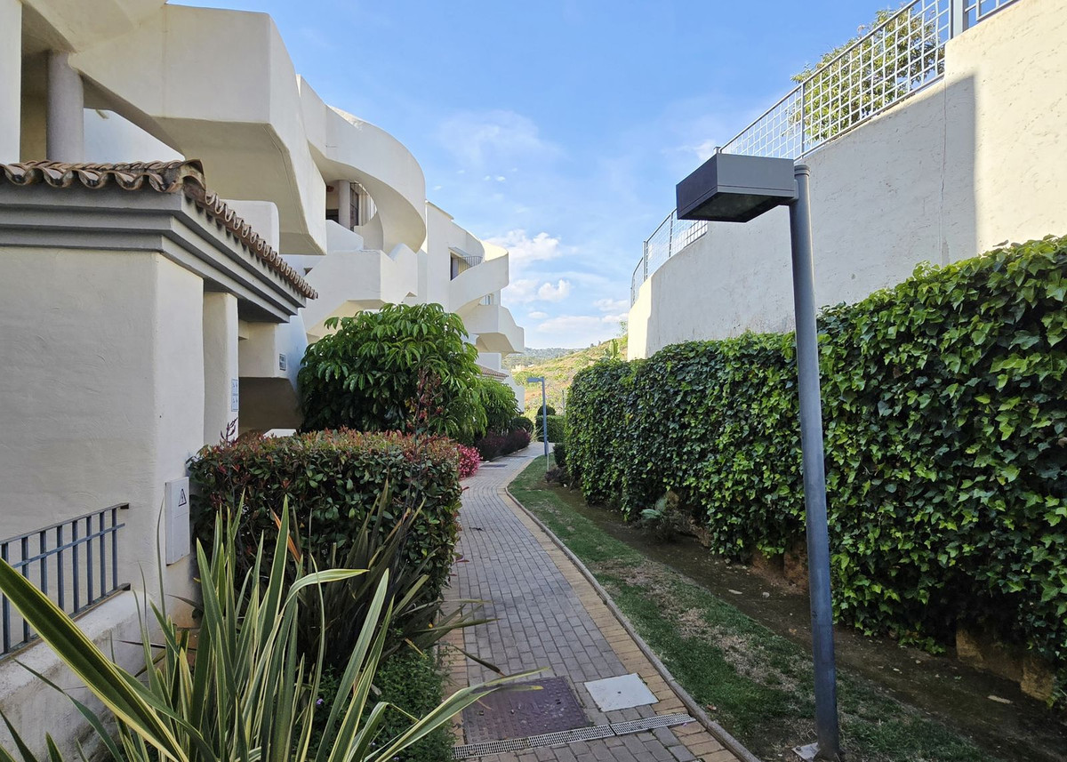 Bovenverdieping Appartement in Elviria-33