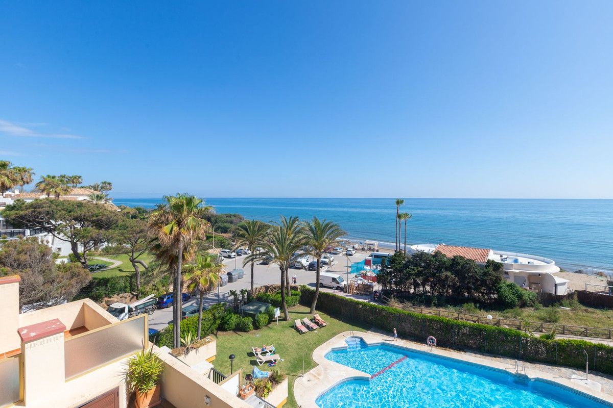 Penthouse te koop in Elviria | 2 slaapkamers H5050621