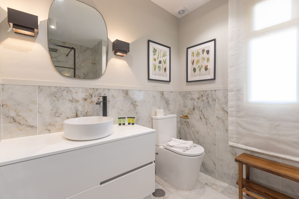 Penthouse te koop in Elviria | 2 slaapkamers H5050621