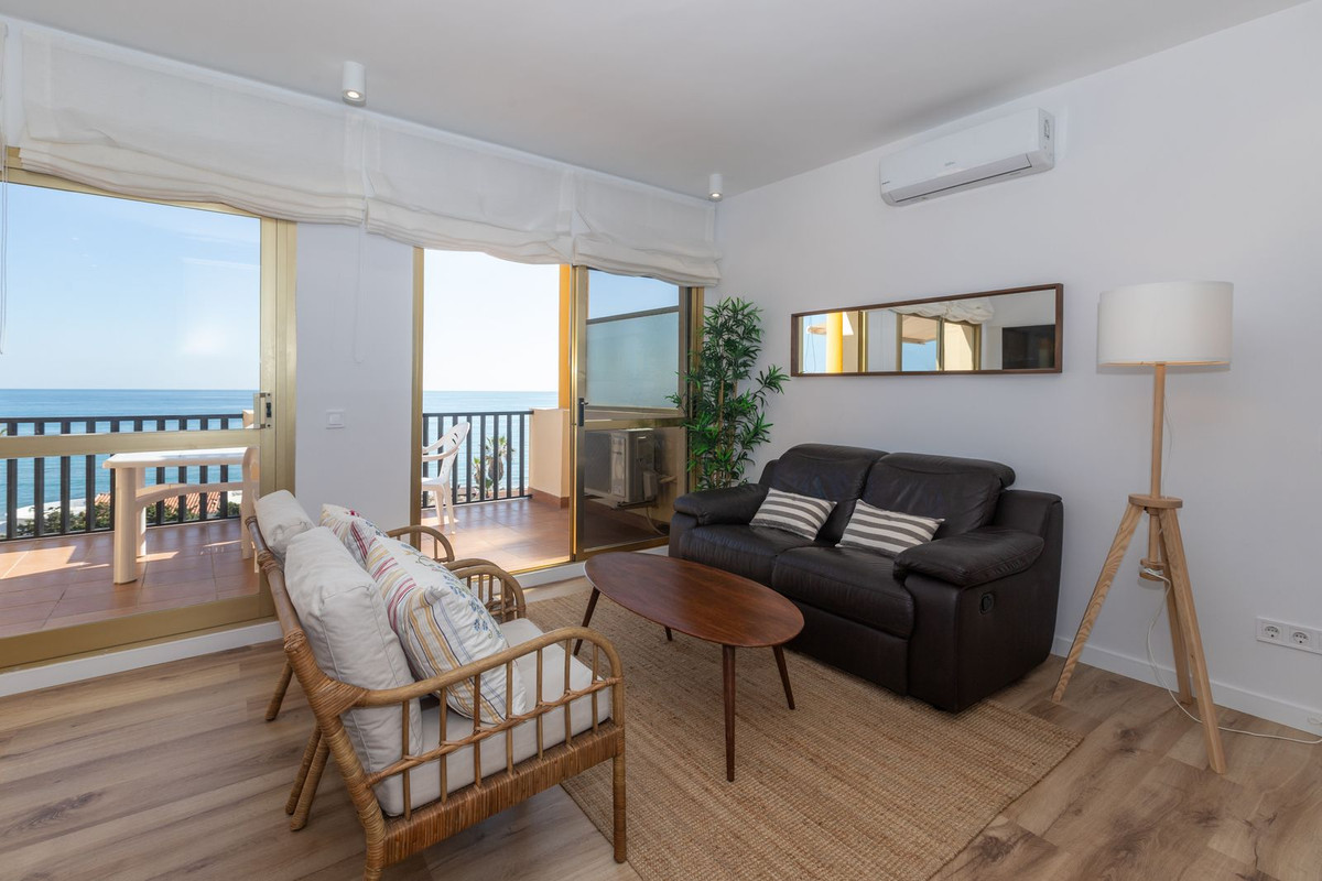 Penthouse te koop in Elviria | 2 slaapkamers H5050621