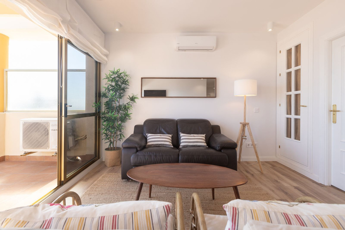 Penthouse te koop in Elviria | 2 slaapkamers H5050621
