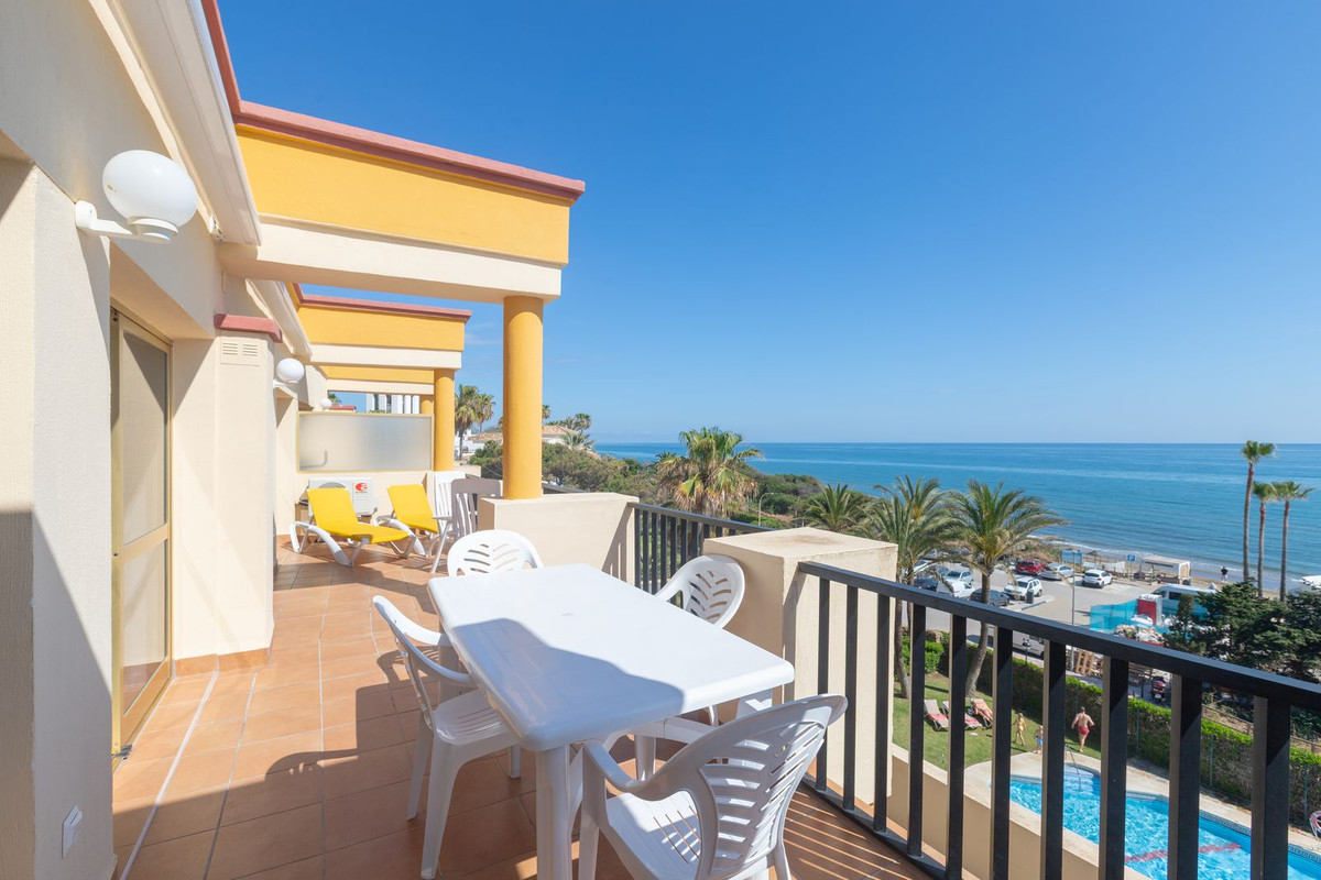Penthouse te koop in Elviria | 2 slaapkamers H5050621