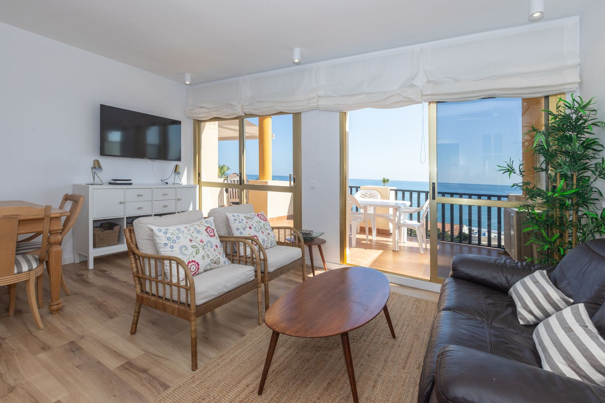 Penthouse te koop in Elviria | 2 slaapkamers H5050621