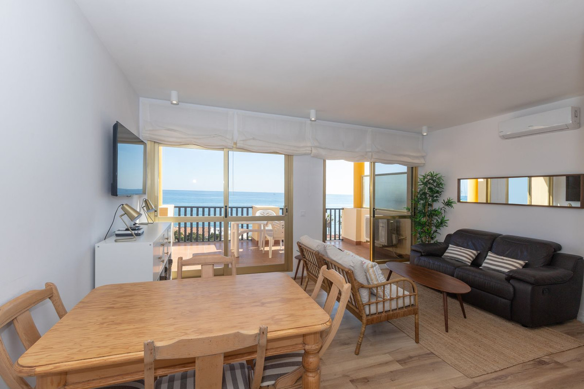 Penthouse te koop in Elviria | 2 slaapkamers H5050621