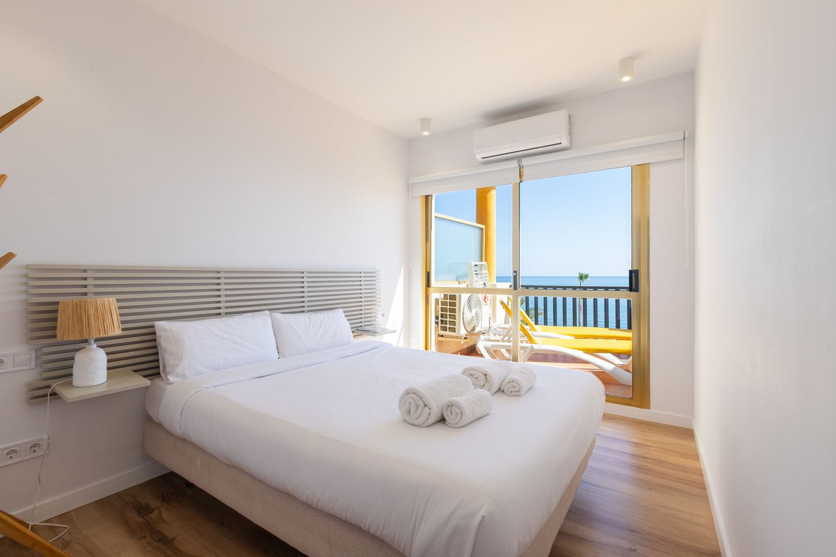 Penthouse te koop in Elviria | 2 slaapkamers H5050621