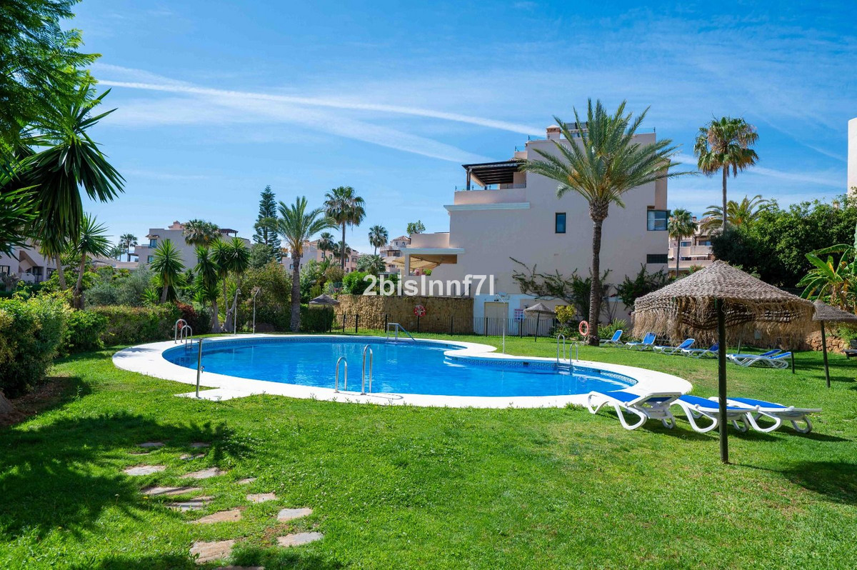 Penthouse te koop in Elviria | 2 slaapkamers H5056246