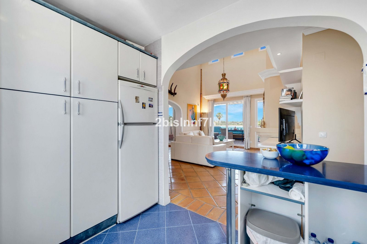 Penthouse te koop in Elviria | 2 slaapkamers H5056246