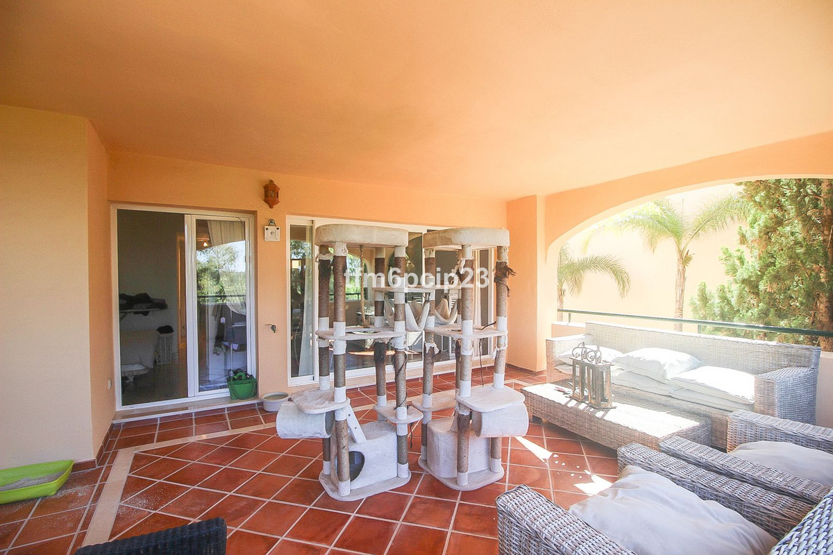 Appartement te koop in Elviria | 2 slaapkamers H5056654