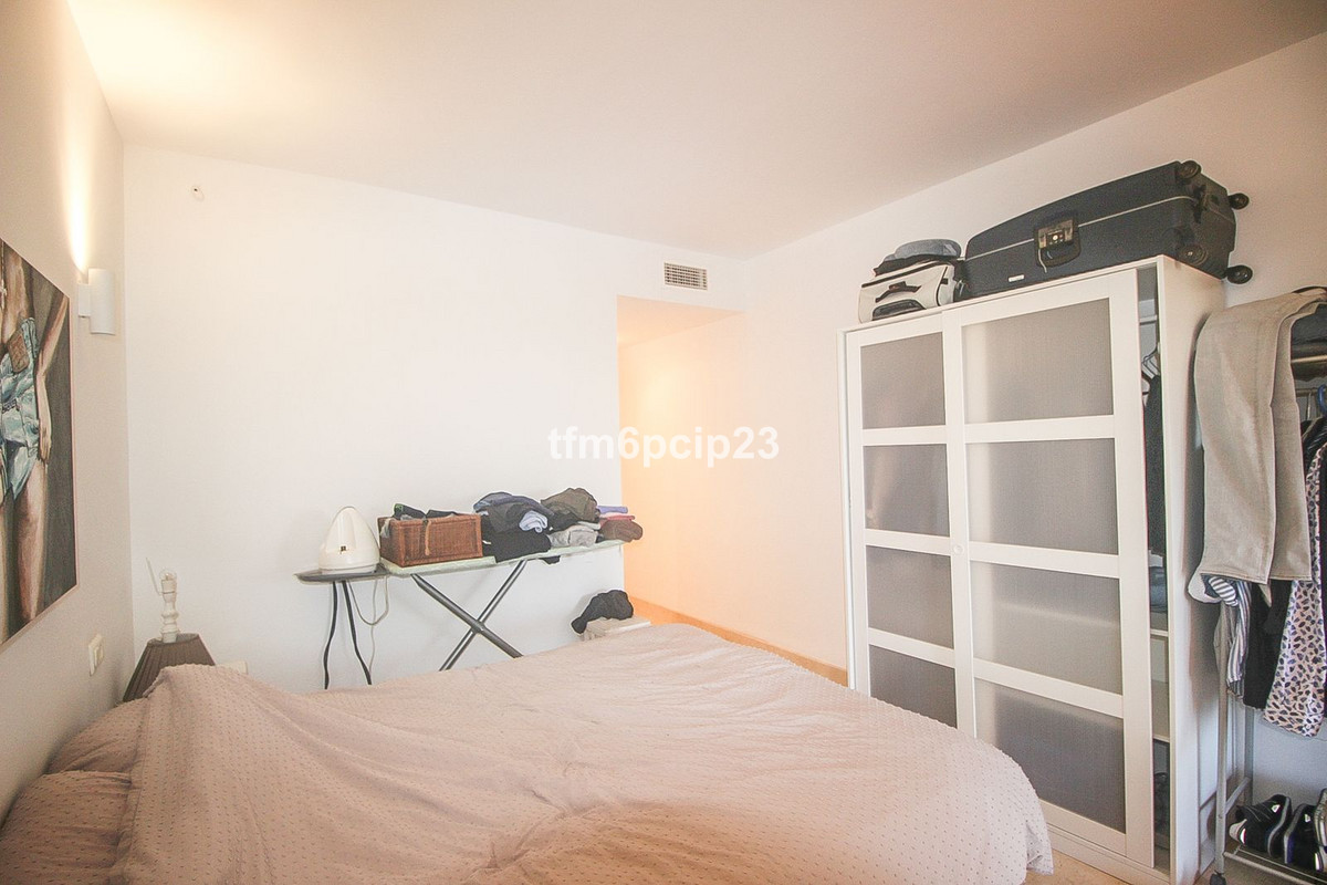 Appartement te koop in Elviria | 2 slaapkamers H5056654