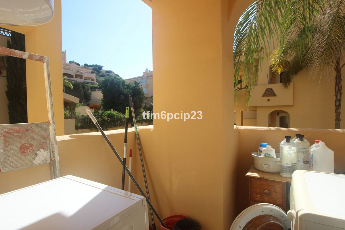 Appartement te koop in Elviria | 2 slaapkamers H5056654
