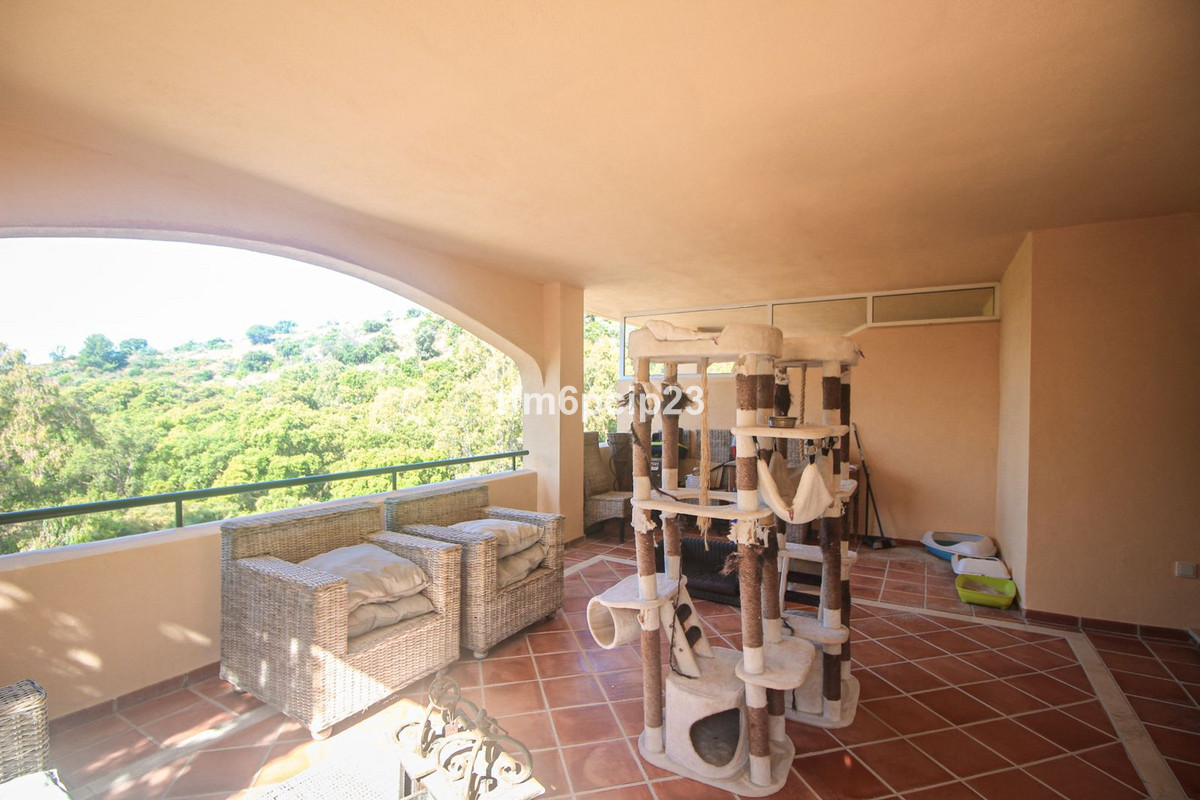 Appartement te koop in Elviria | 2 slaapkamers H5056654