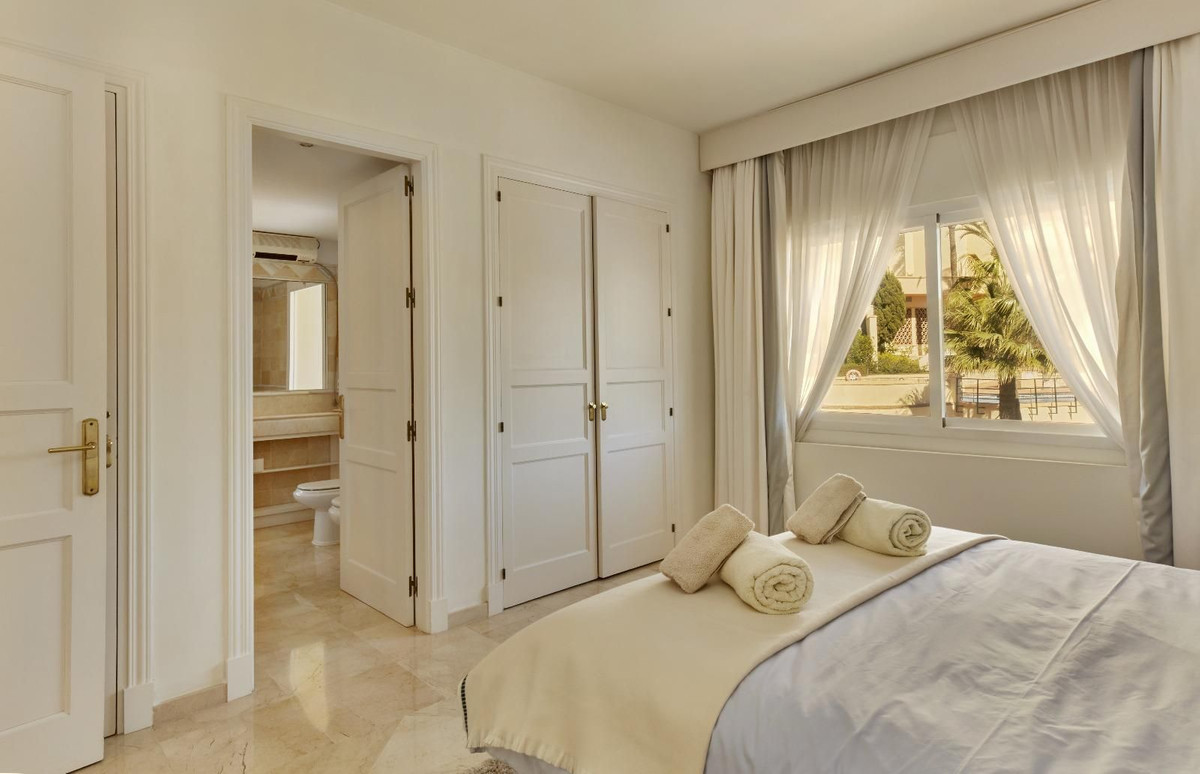 Appartement te koop in Elviria | 3 slaapkamers H5056888