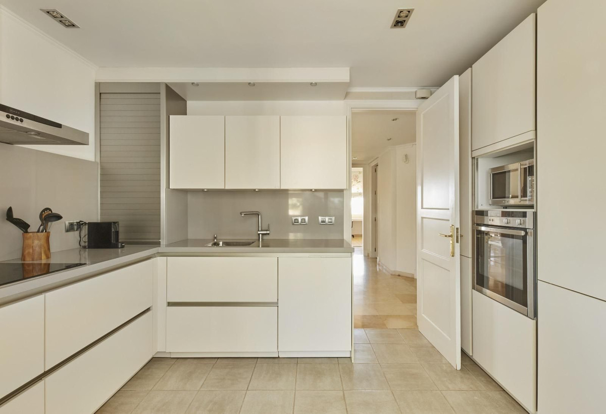 Appartement te koop in Elviria | 3 slaapkamers H5056888