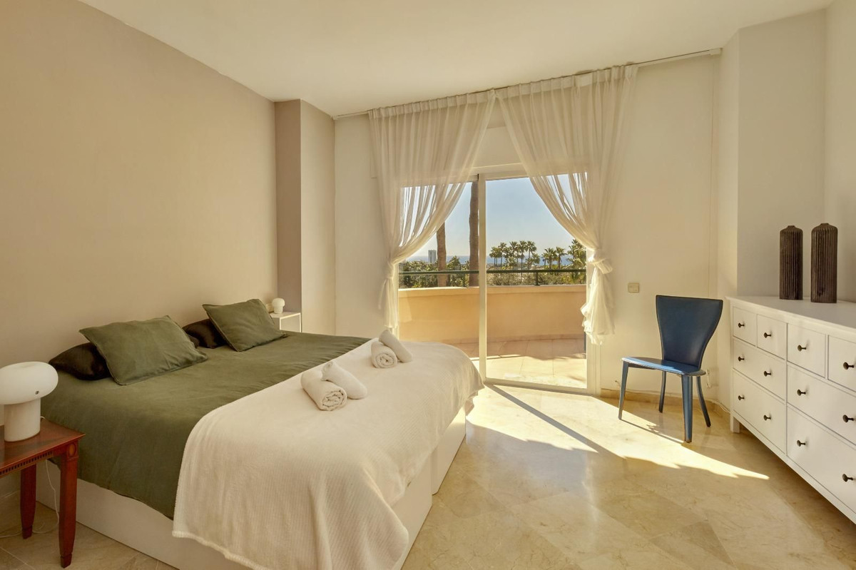Appartement te koop in Elviria | 3 slaapkamers H5056888
