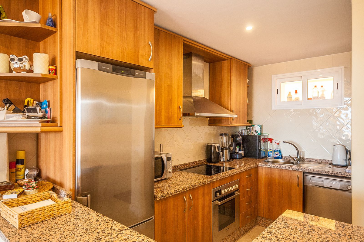 Appartement te koop in Elviria | 2 slaapkamers H5058343