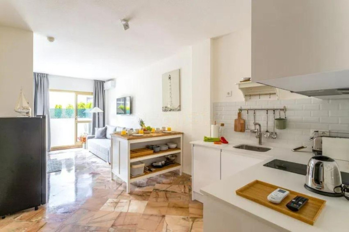 Appartement te koop in Elviria | 1 slaapkamers H5061721