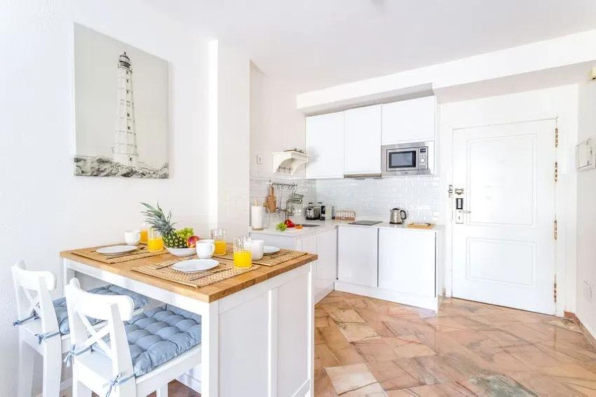Appartement te koop in Elviria | 1 slaapkamers H5061721
