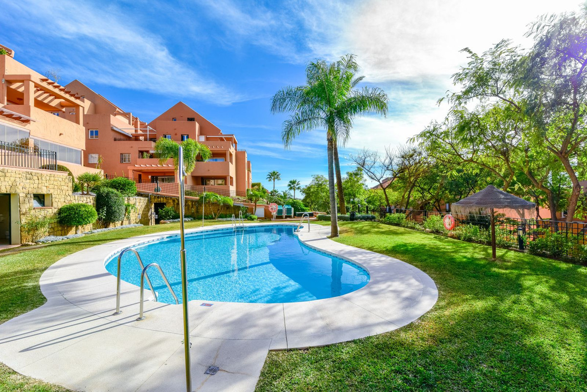 Appartement te koop in Elviria | 2 slaapkamers H5073760