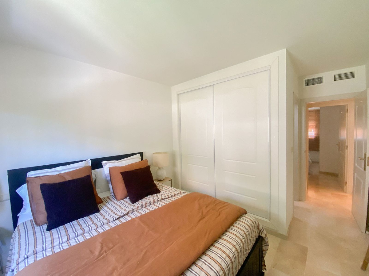 Appartement te koop in Elviria | 2 slaapkamers H5073760