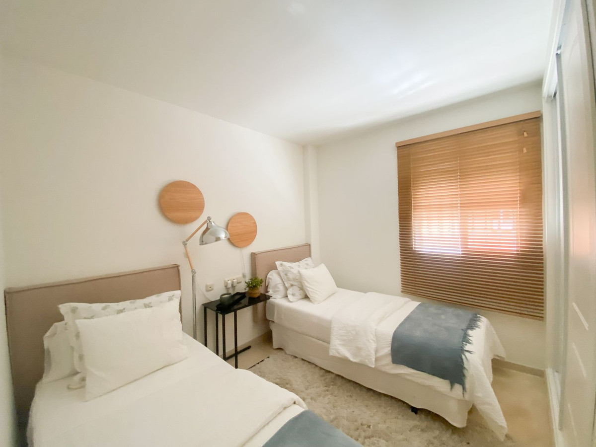 Appartement te koop in Elviria | 2 slaapkamers H5073760