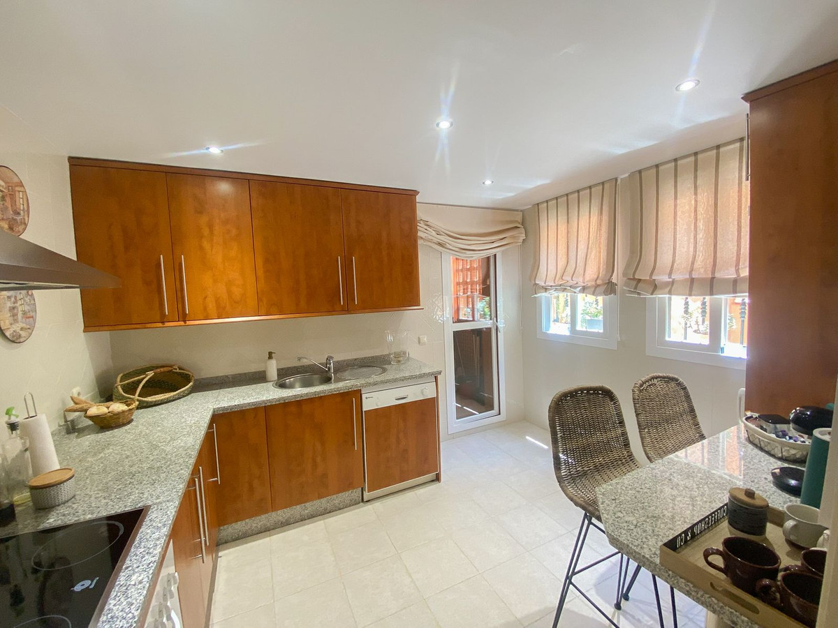 Appartement te koop in Elviria | 2 slaapkamers H5073760