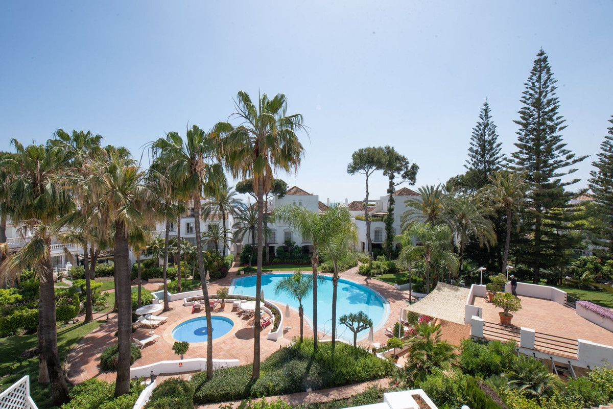 Appartement te koop in Elviria | 3 slaapkamers H5074009