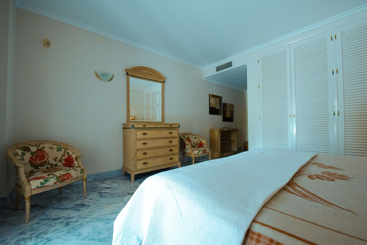 Appartement te koop in Elviria | 3 slaapkamers H5074009