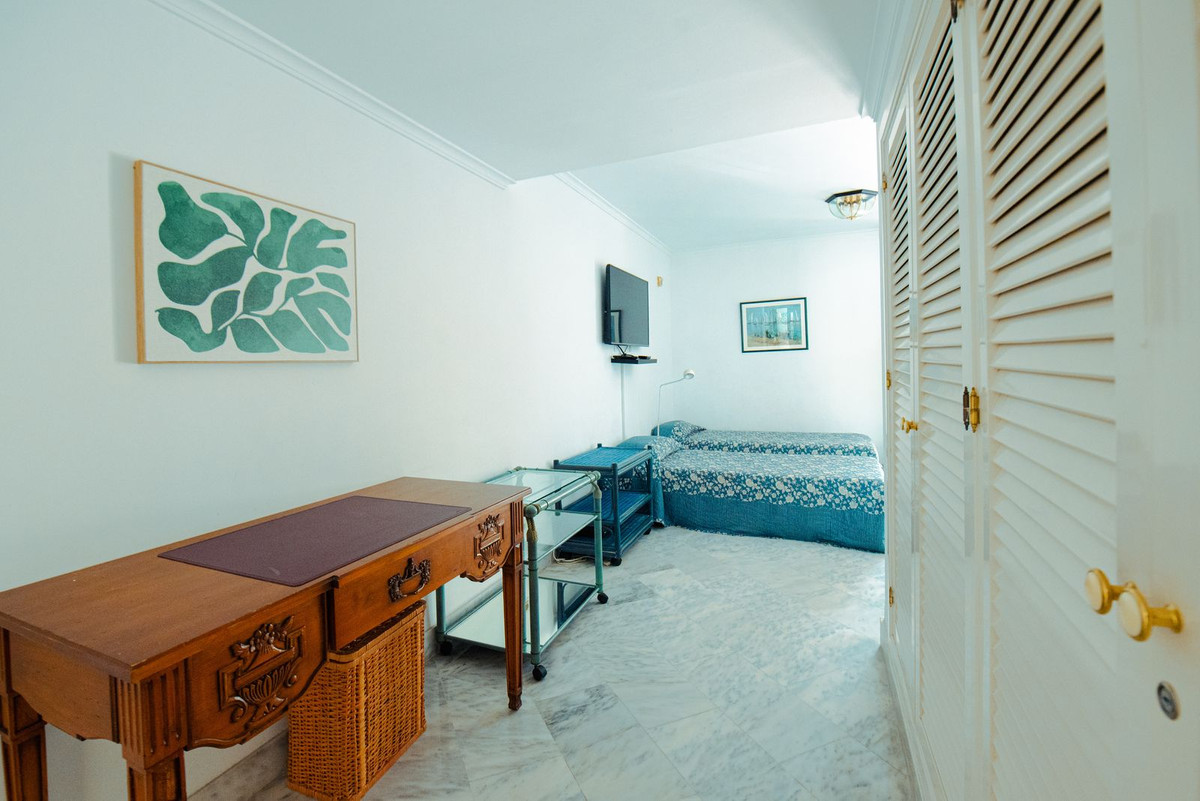 Appartement te koop in Elviria | 3 slaapkamers H5074009