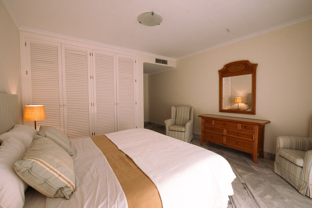 Appartement te koop in Elviria | 3 slaapkamers H5074009