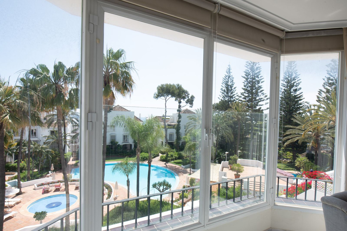 Appartement te koop in Elviria | 3 slaapkamers H5074009
