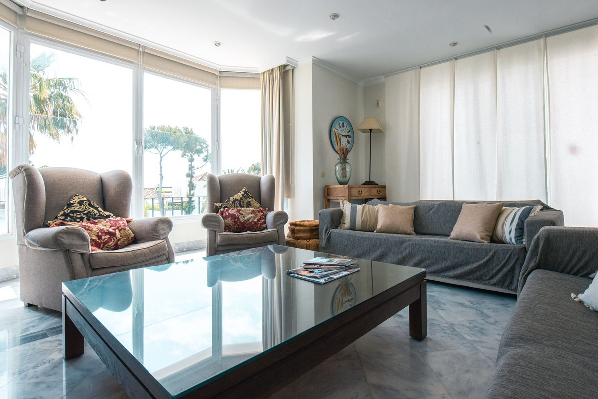 Appartement te koop in Elviria | 3 slaapkamers H5074009