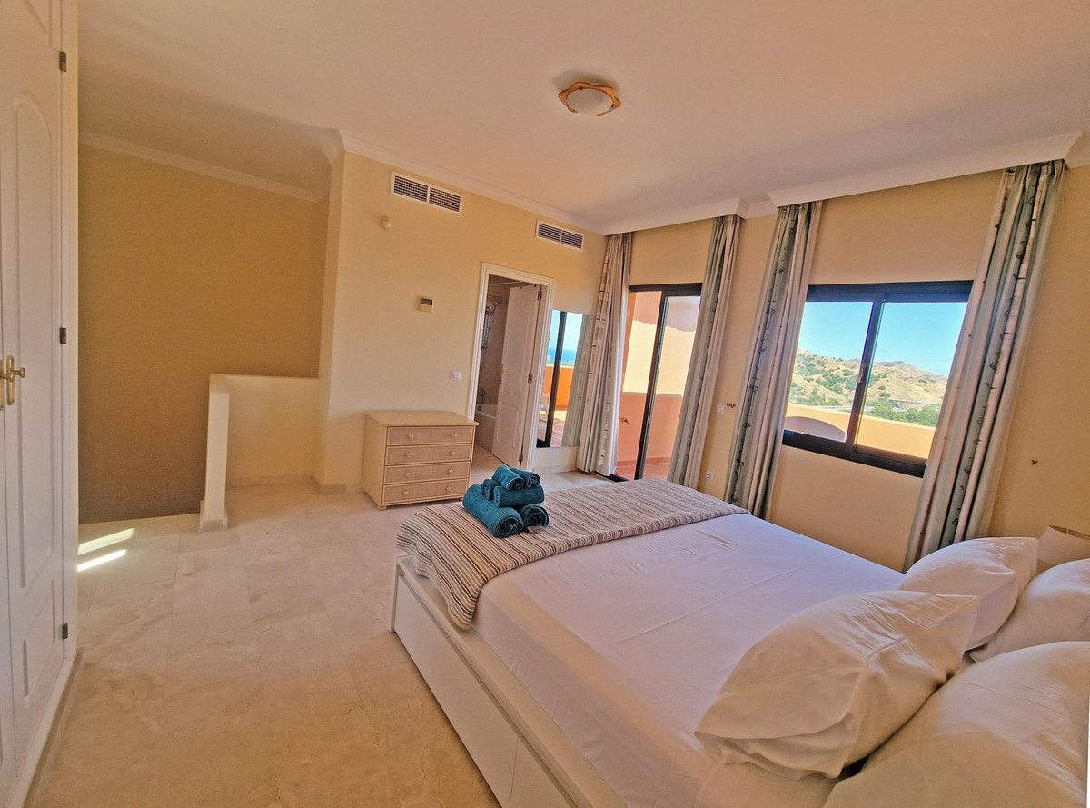 Penthouse Duplex te koop in Elviria | 2 slaapkamers H5074048