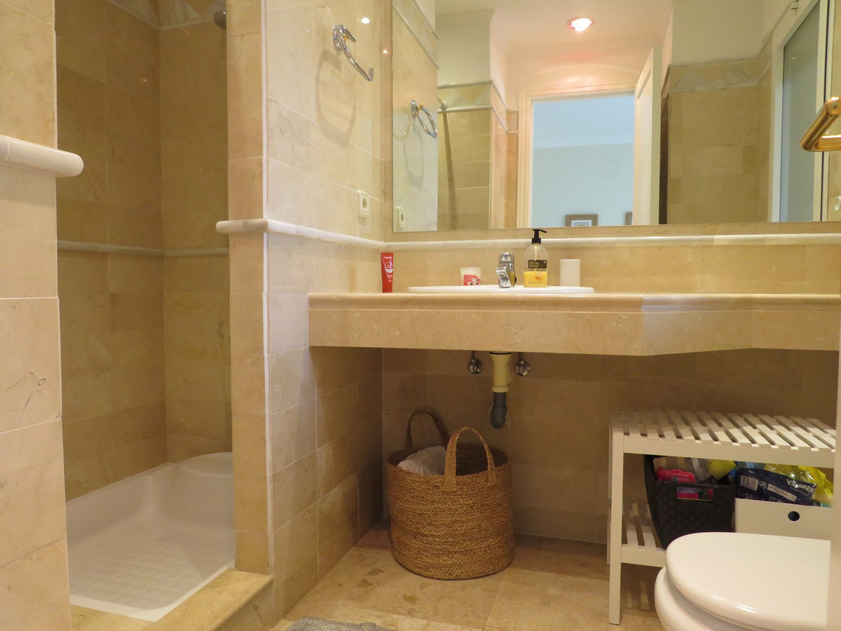 Appartement te koop in Elviria | 3 slaapkamers H5077300