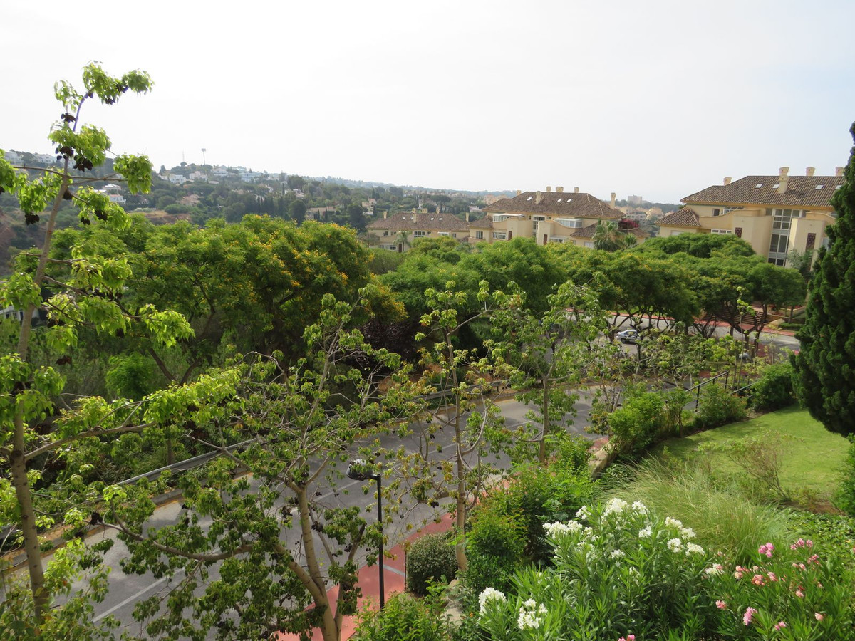 Appartement te koop in Elviria | 3 slaapkamers H5077300
