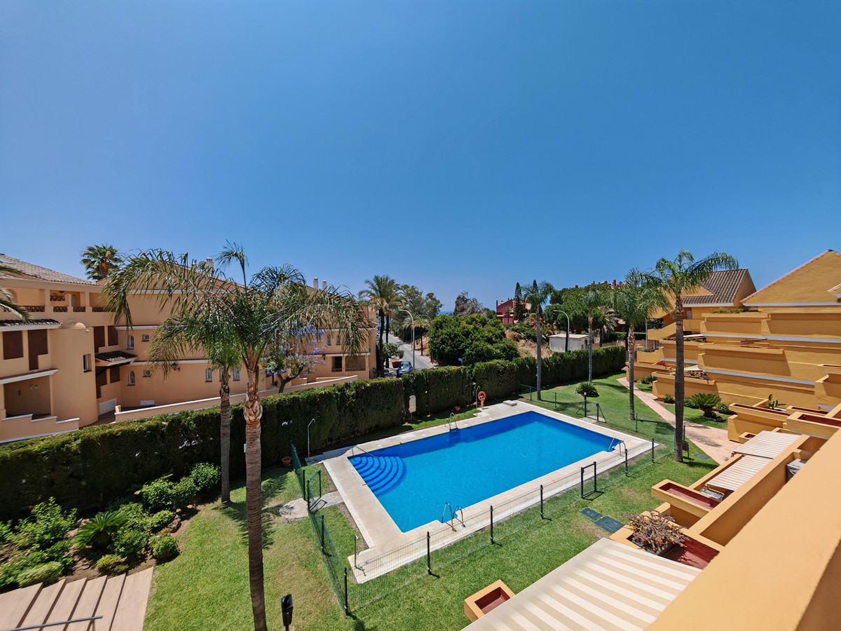 Appartement te koop in Elviria | 3 slaapkamers H5079247