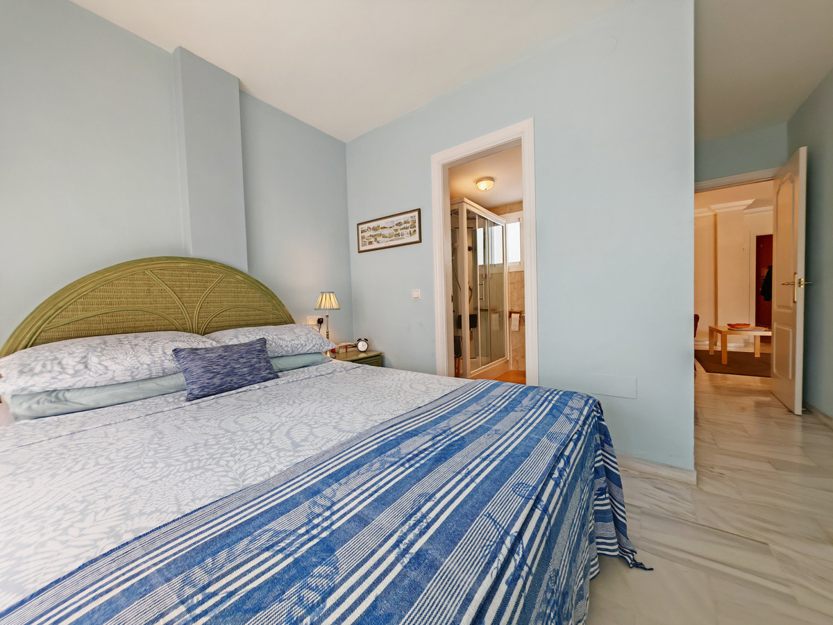 Appartement te koop in Elviria | 3 slaapkamers H5079247