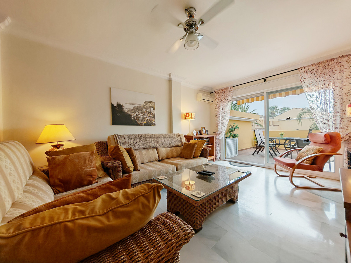 Appartement te koop in Elviria | 3 slaapkamers H5079247