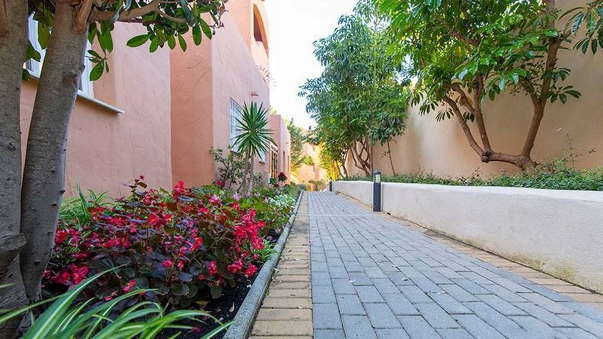 Duplex te koop in Elviria | 2 slaapkamers H5083906