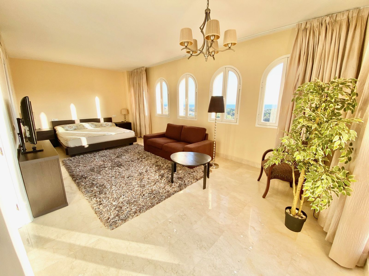 Penthouse Duplex te koop in Elviria | 3 slaapkamers H5104960
