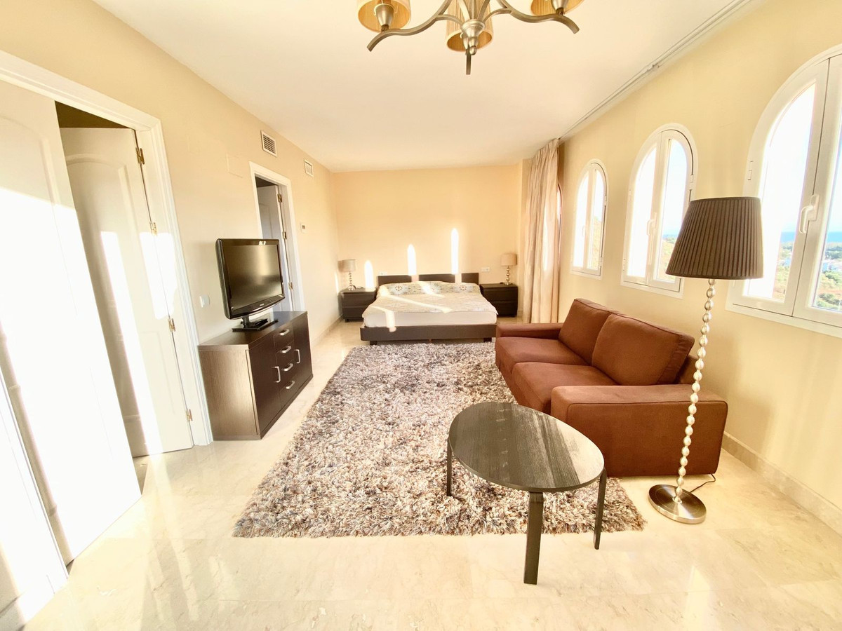 Penthouse Duplex te koop in Elviria | 3 slaapkamers H5104960