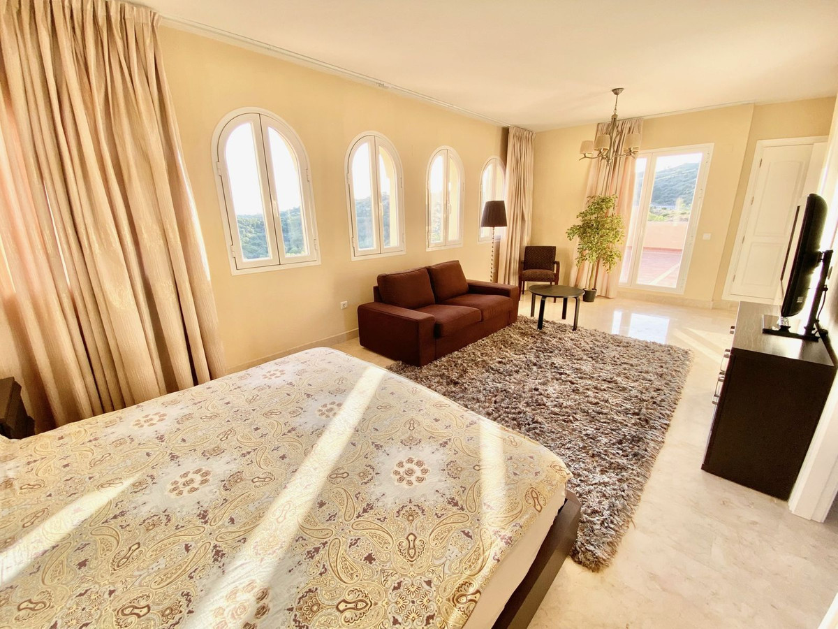 Penthouse Duplex te koop in Elviria | 3 slaapkamers H5104960